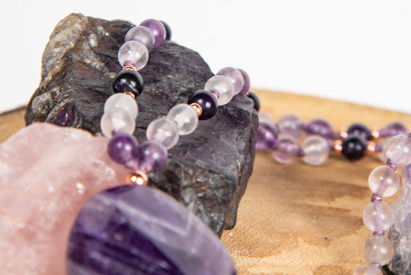 Mala per meditare 108 perle in Fluorite viola, Pietra Guru Ametista striata, Rame