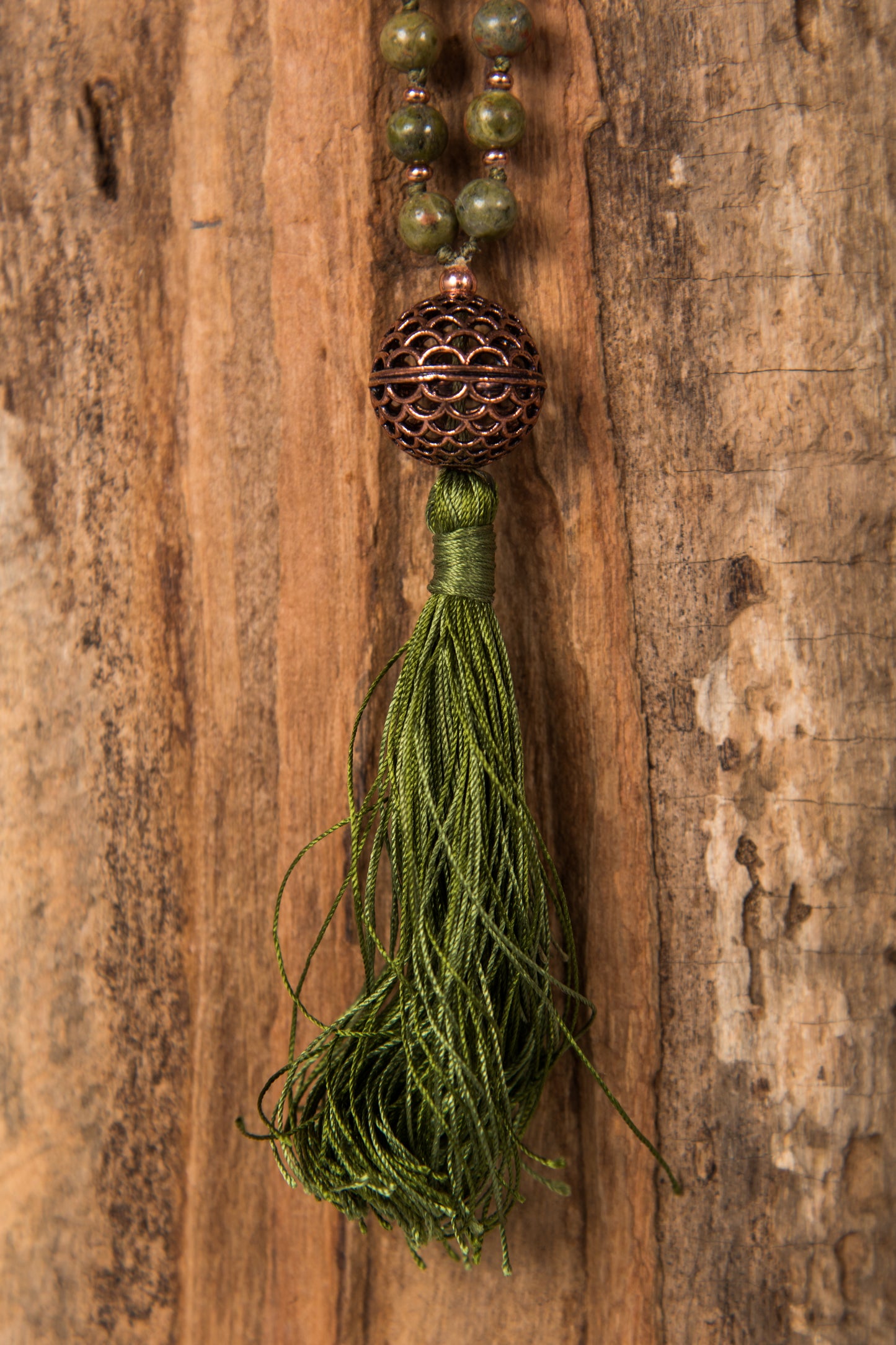 Mala in Unakite, Perla Guru in Rame