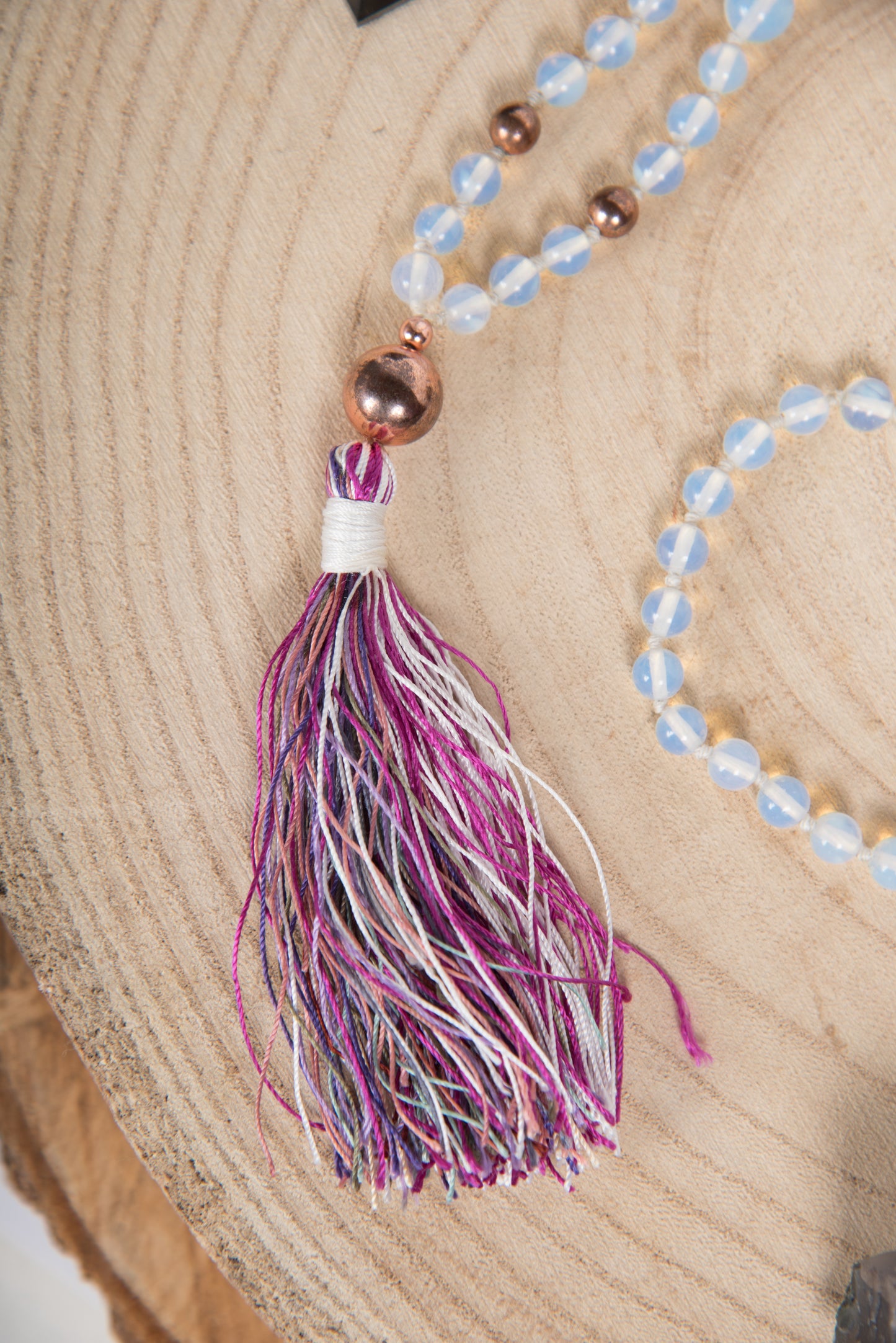 Mala in Opalite, Perla Guru Rame