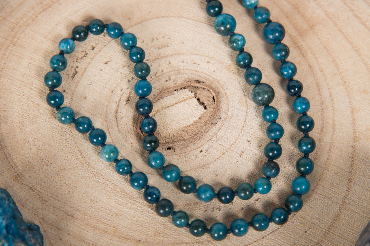 Mala in Apatite, Pietra Guru in Apatite e rame