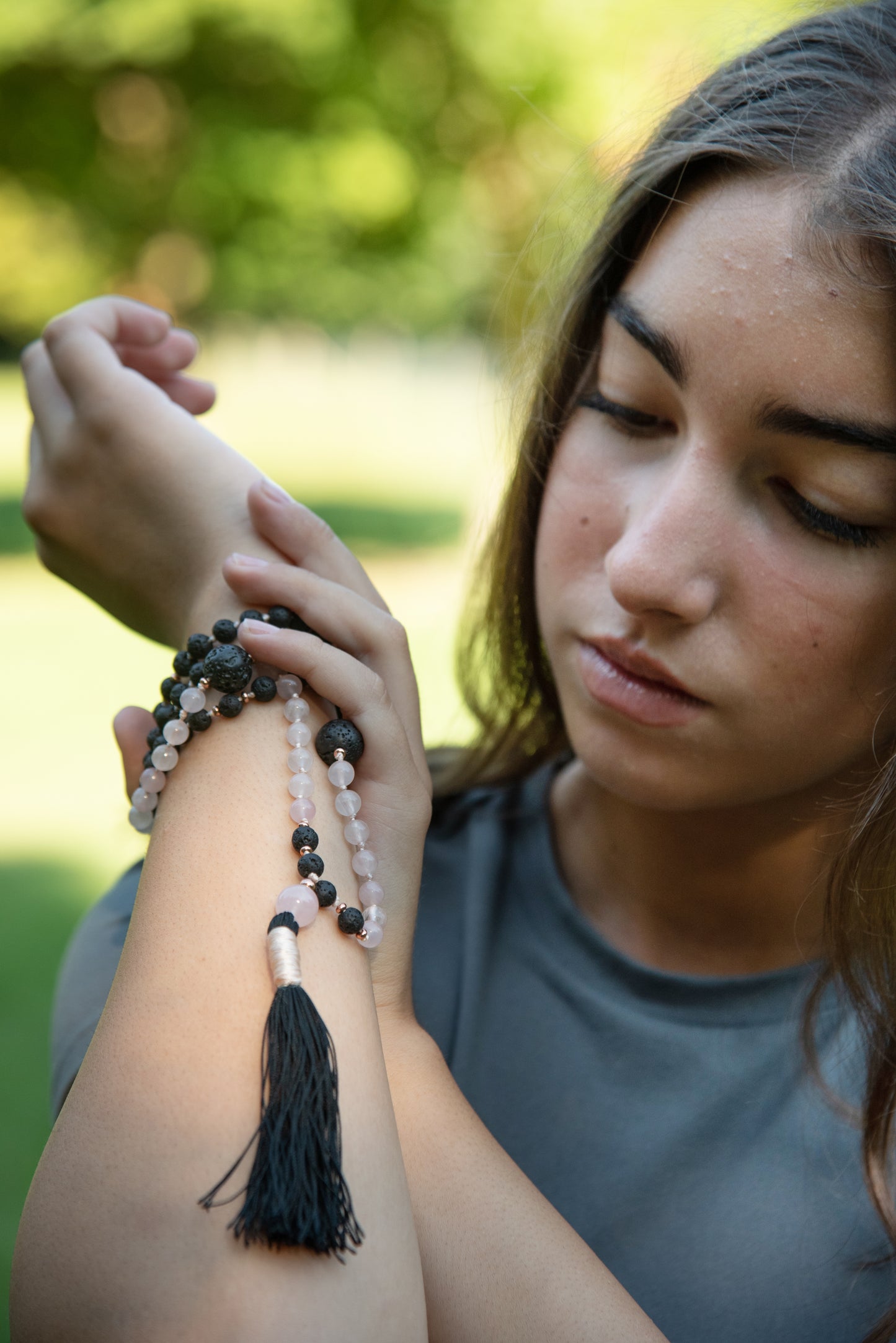 Mala da meditazione in Pietra lavica e Quarzo rosa