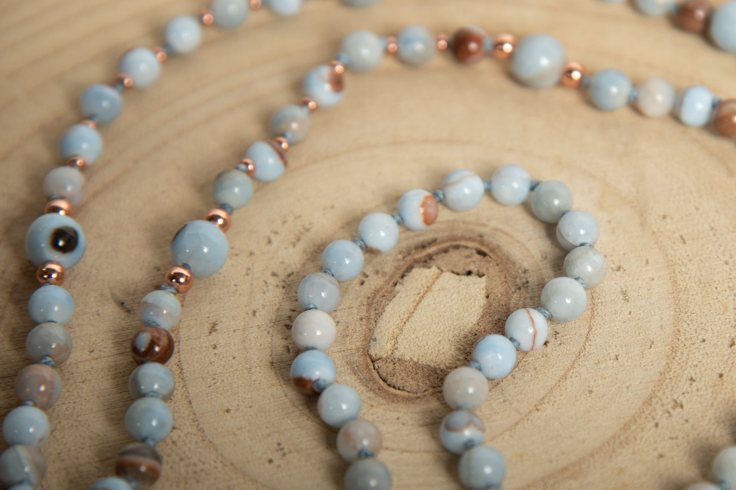 Mala in pietra dura naturale di Calcedonio Azzurro, Pietra Guru Agata, Rame
