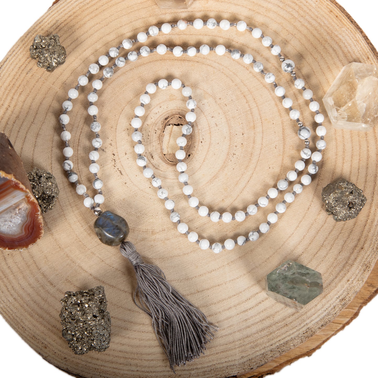 Mala collana con pietre dure di Howlite, Pietra Guru Labradorite, Argento 925