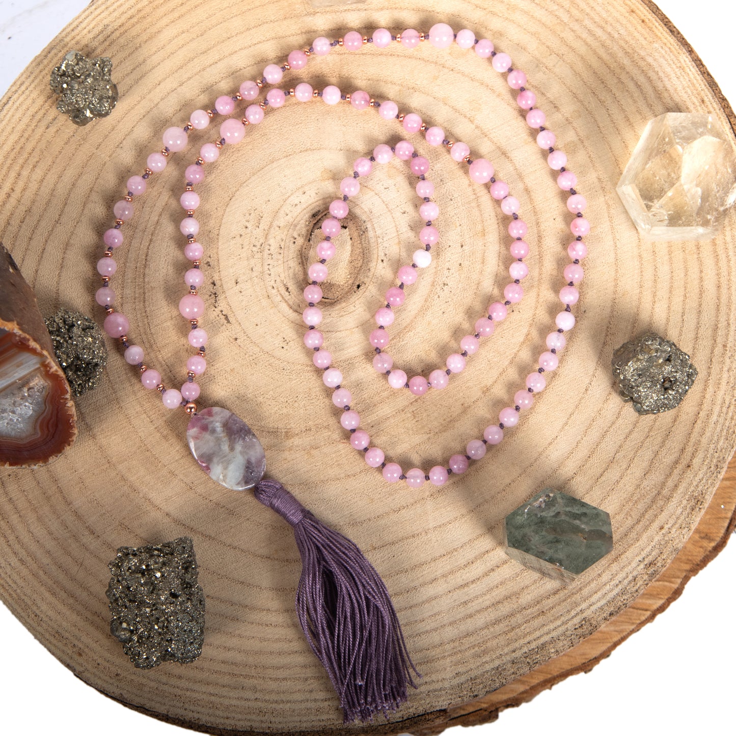Mala fatta a mano con pietre dure naturali di Kunzite, Pietra Guru Elbaite, Rame