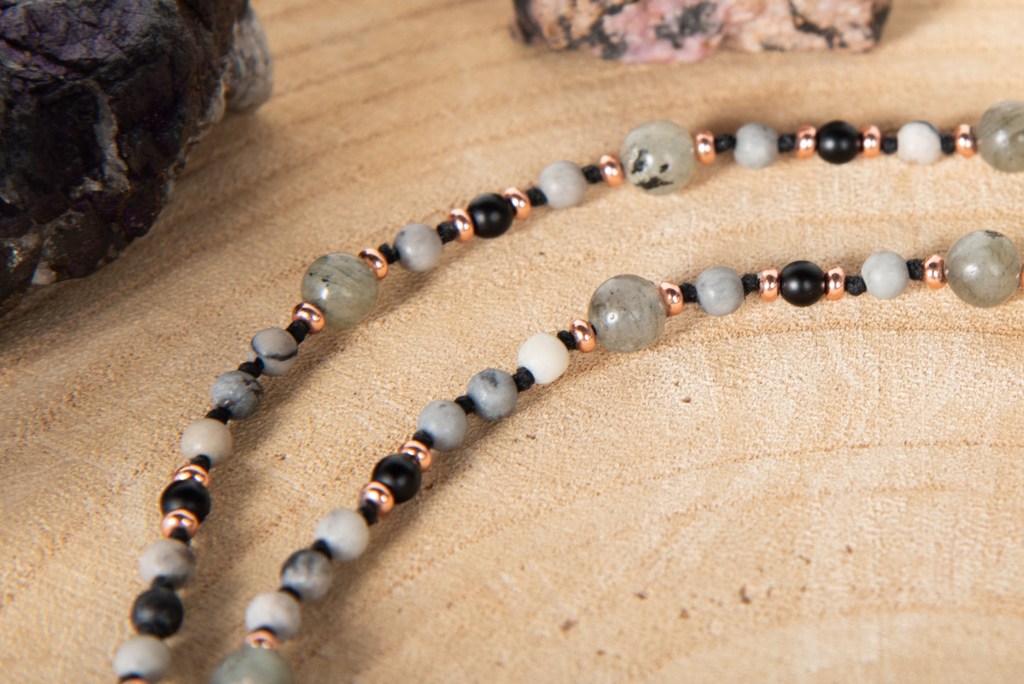 Mala con 108 perle di Pietra di luna arcobaleno Labradorite, Shungite, Diaspro zebrato, Perla Guru Diaspro rosso