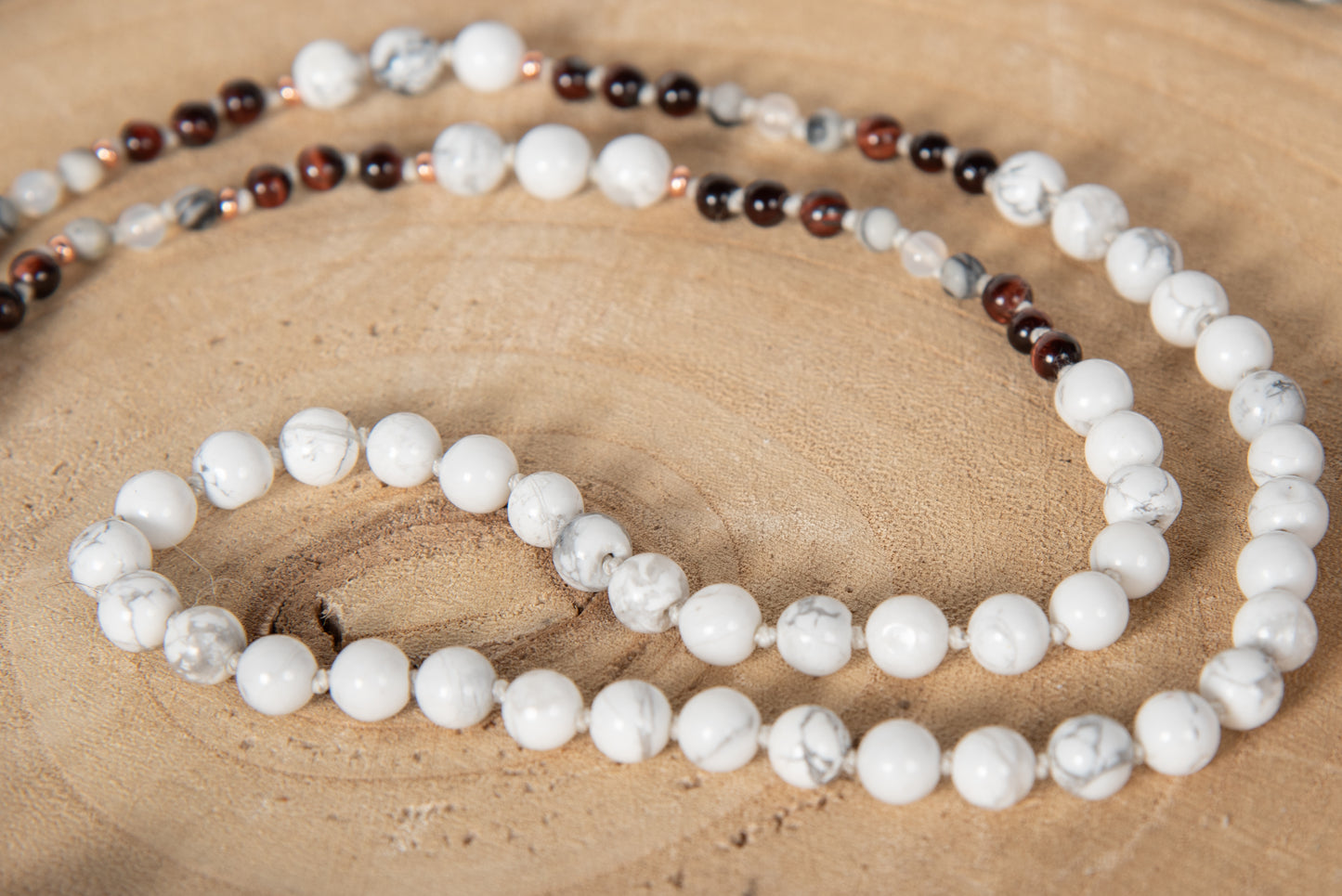 Mala con 108 perle di Howlite, Agata bianca, Diaspro zebrato, Occhio di bue, Perla Guru rame