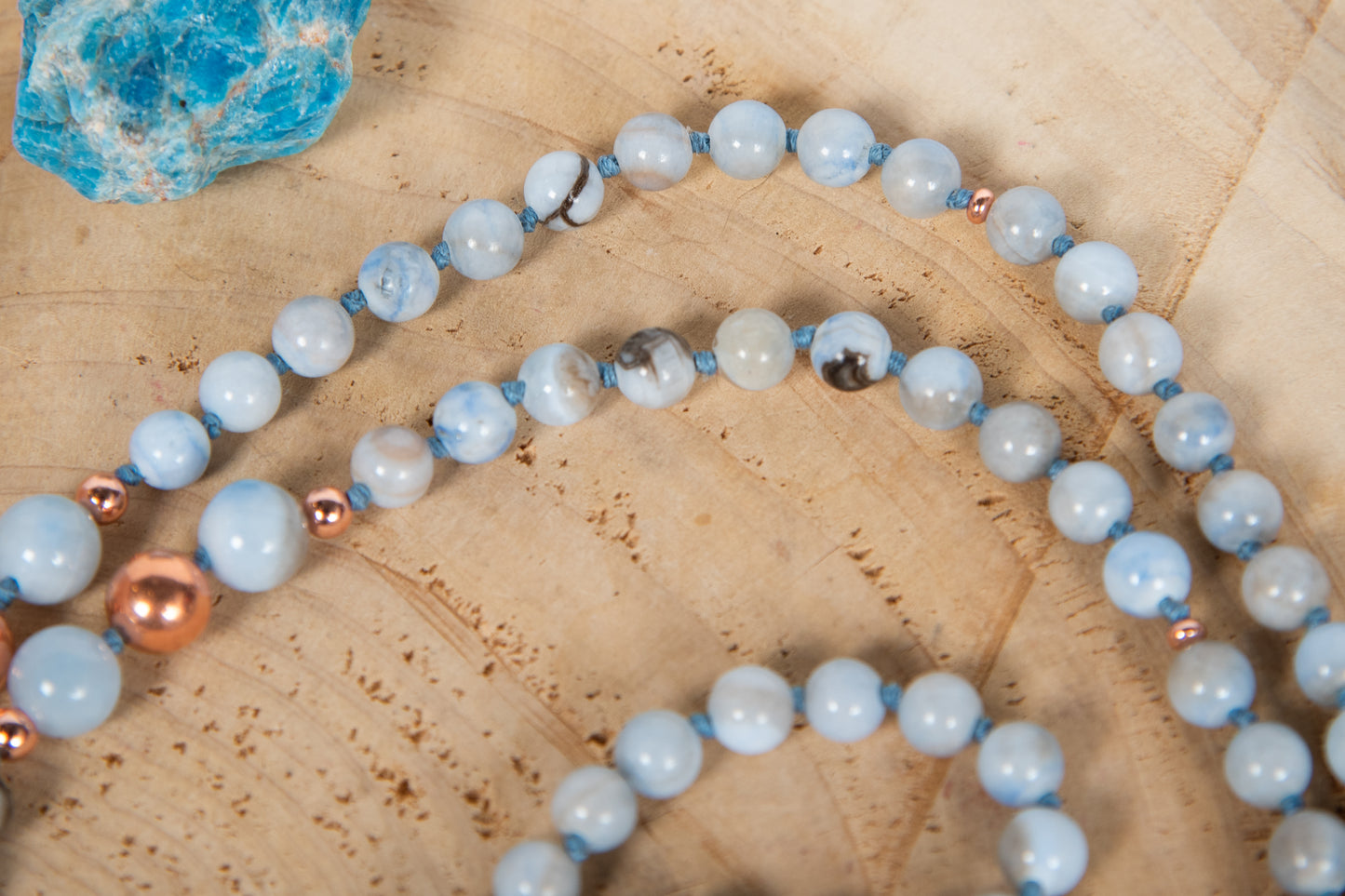 Mala da meditazione in Calcedonio azzurro, Pietra Guru Lapislazzuli, Rame