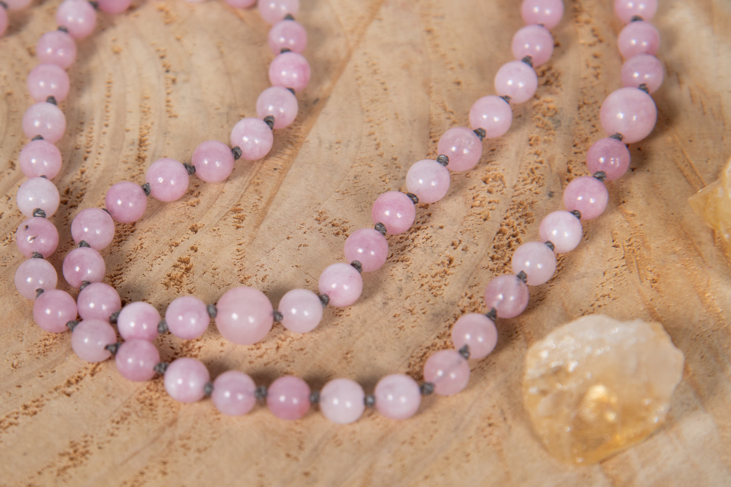 Mala collana con 108 perle di Kunzite, Pietra Guru Quarzo fantasma, Rame