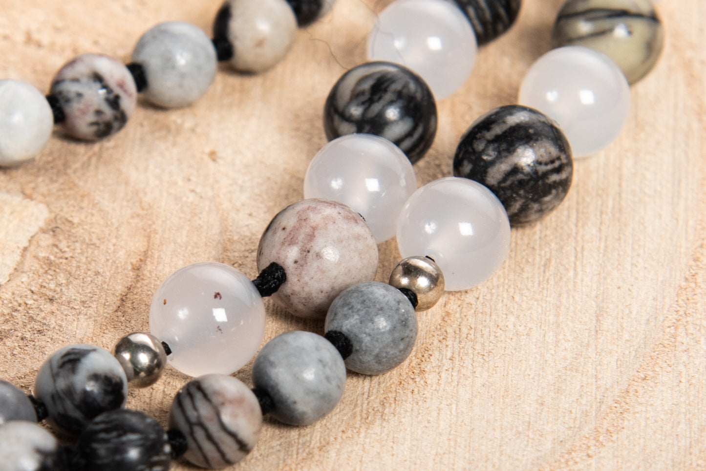 Mala per meditare in Diaspro zebrato, Agata bianca, Pietra Guru Pietra Lavica, Argento 925
