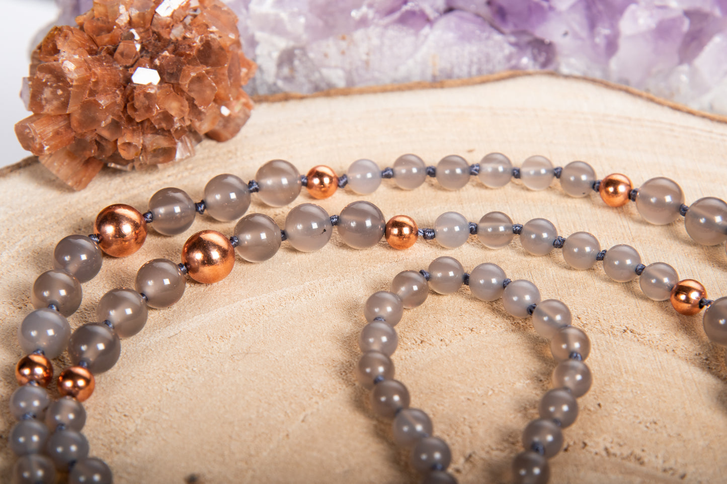 Mala per meditare con cristalli di agata grigia, pietra guru rame
