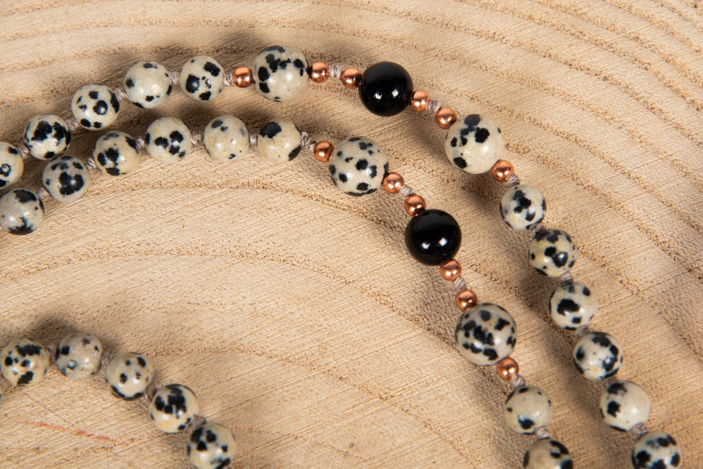 Mala in Diaspro dalmata e Onice, Pietra Guru Rame