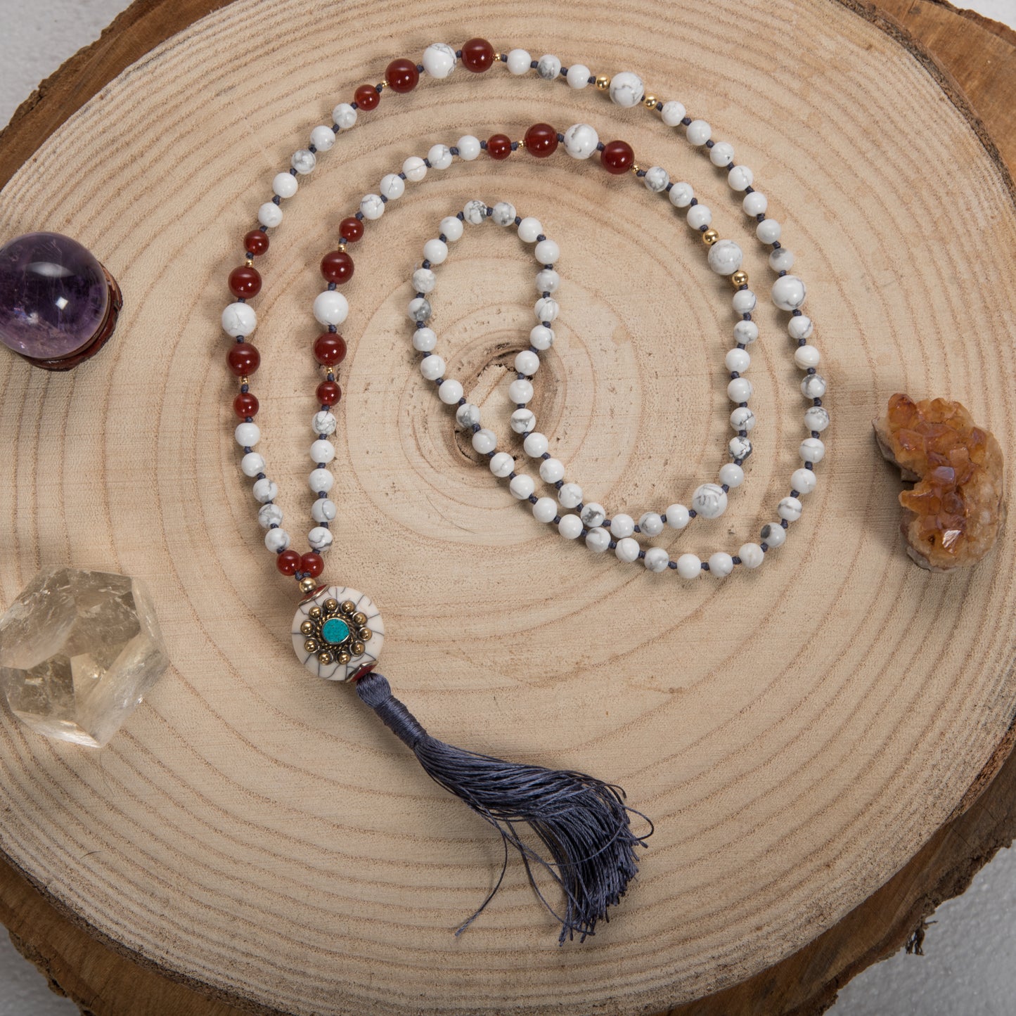 Mala Agata rossa, Howlite, Pietra Guru Perla Tibetana, Argento dorato 925