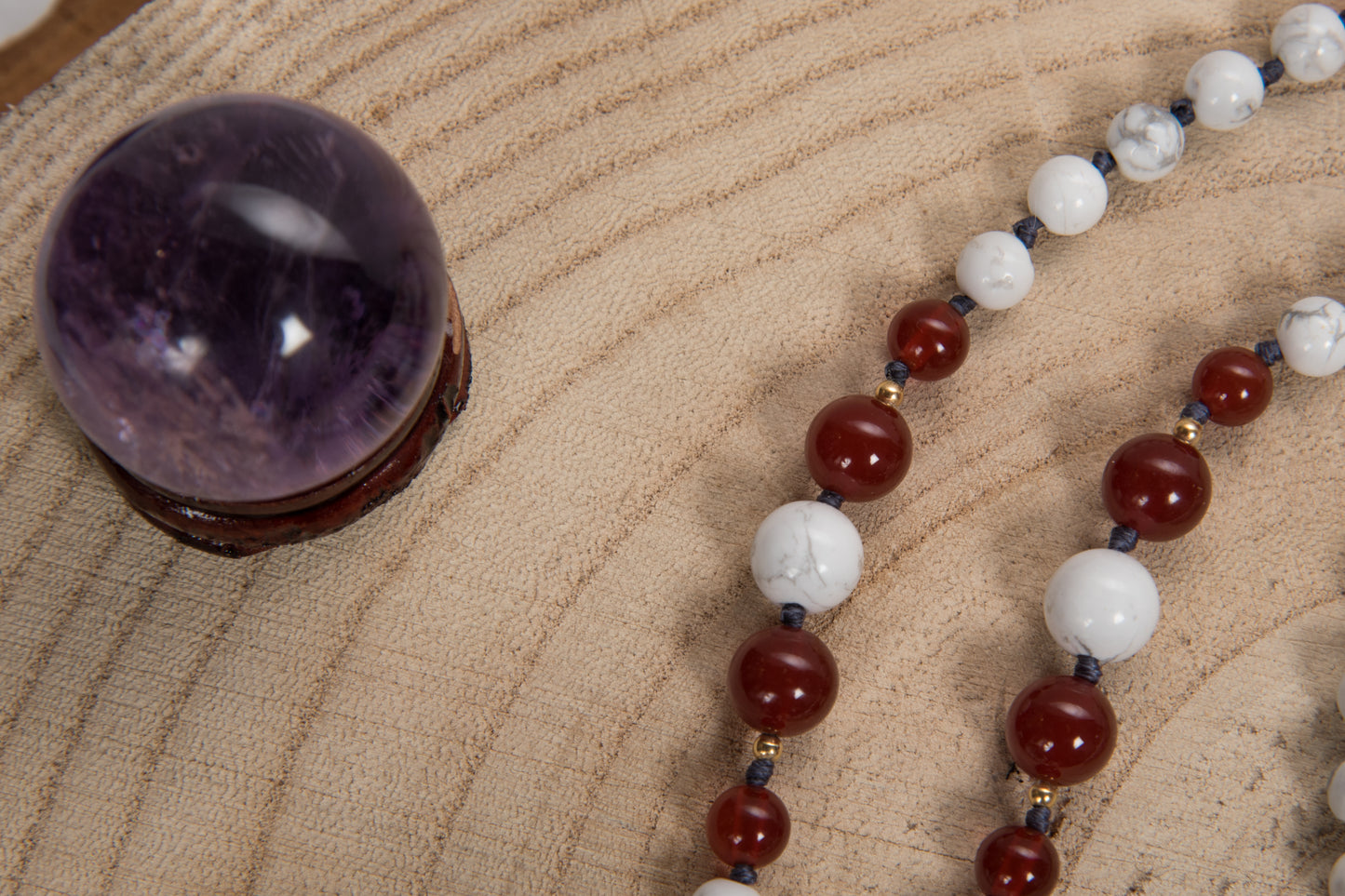 Mala Agata rossa, Howlite, Pietra Guru Perla Tibetana, Argento dorato 925