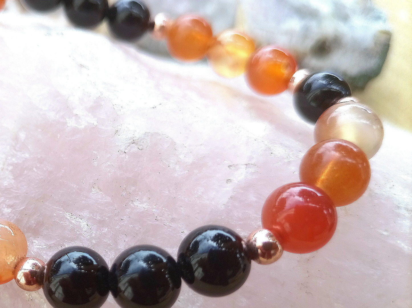 Bracciale perle 8mm corniola, onice, rame