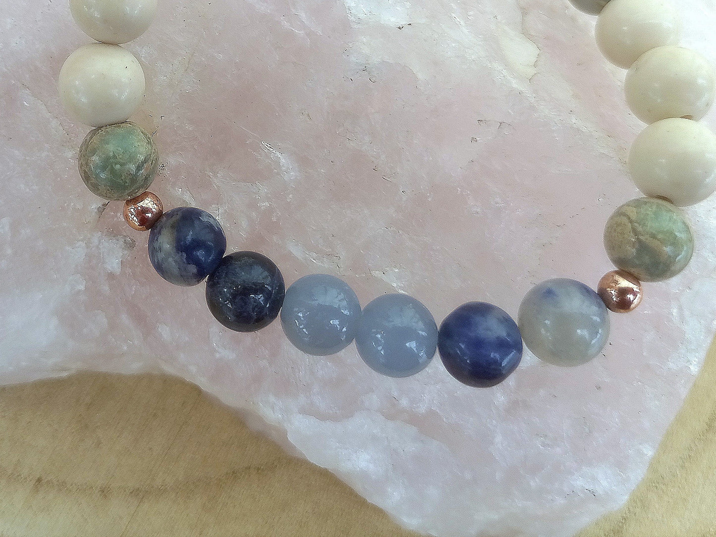 Bracciale perle 8mm sodalite, diaspro bianco, diaspro imperiale, acquamarina, rame