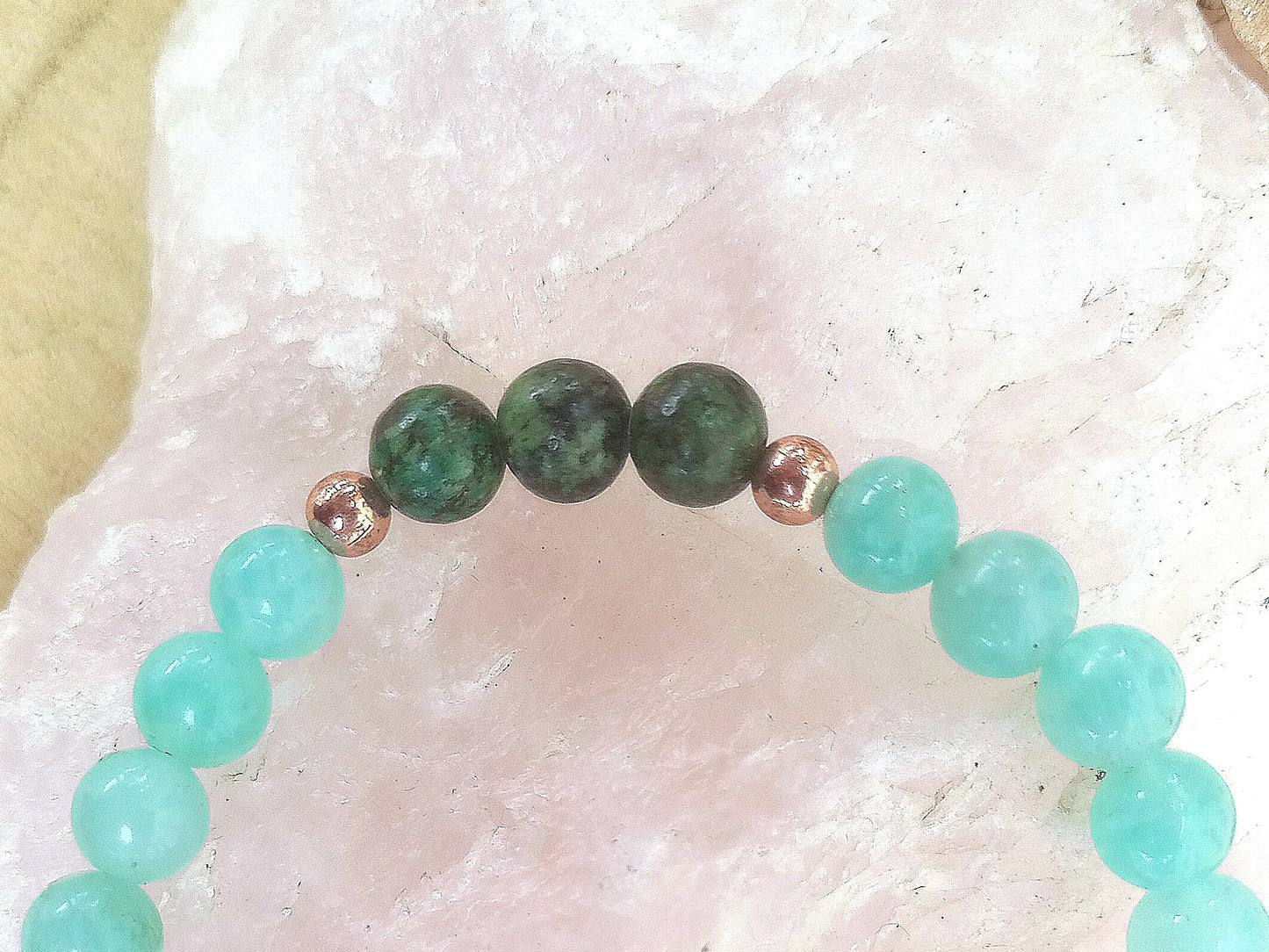 Bracciale perle 6mm amazzonite, giada africana, rame