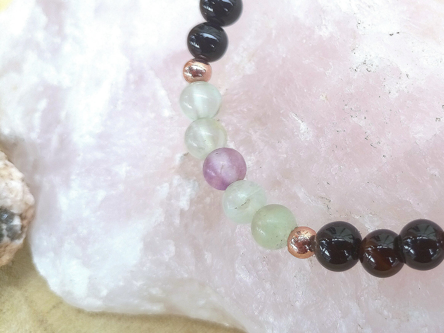 Bracciale perle 6mm onice, fluorite, rame
