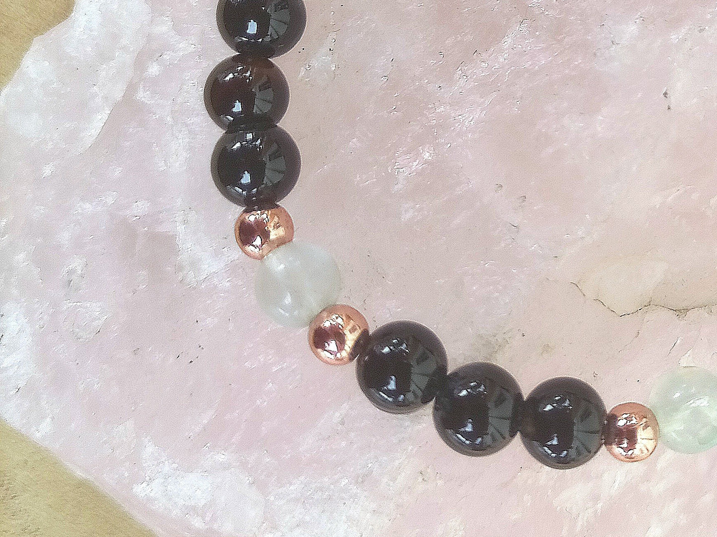 Bracciale perle 6mm onice, fluorite, rame
