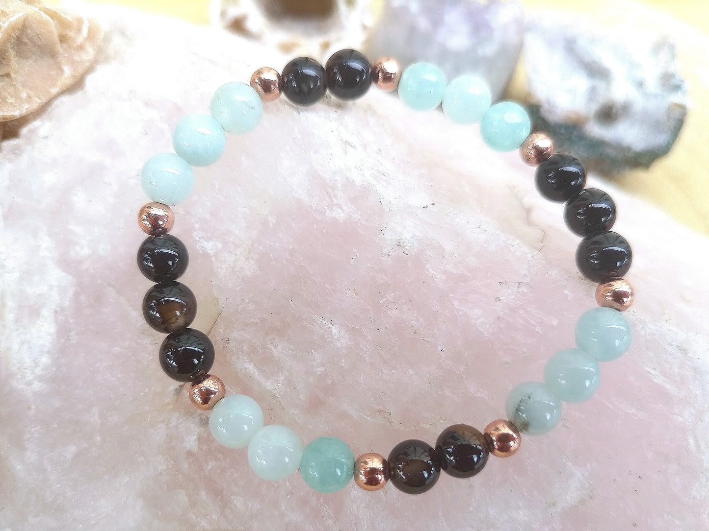 Bracciale perle 6mm amazzonite, onice, rame