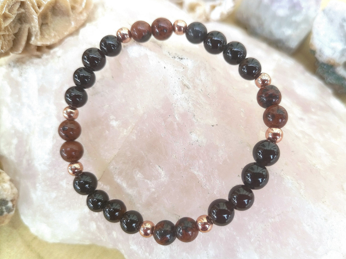Bracciale perle 6mm ossidiana mogano, onice, rame