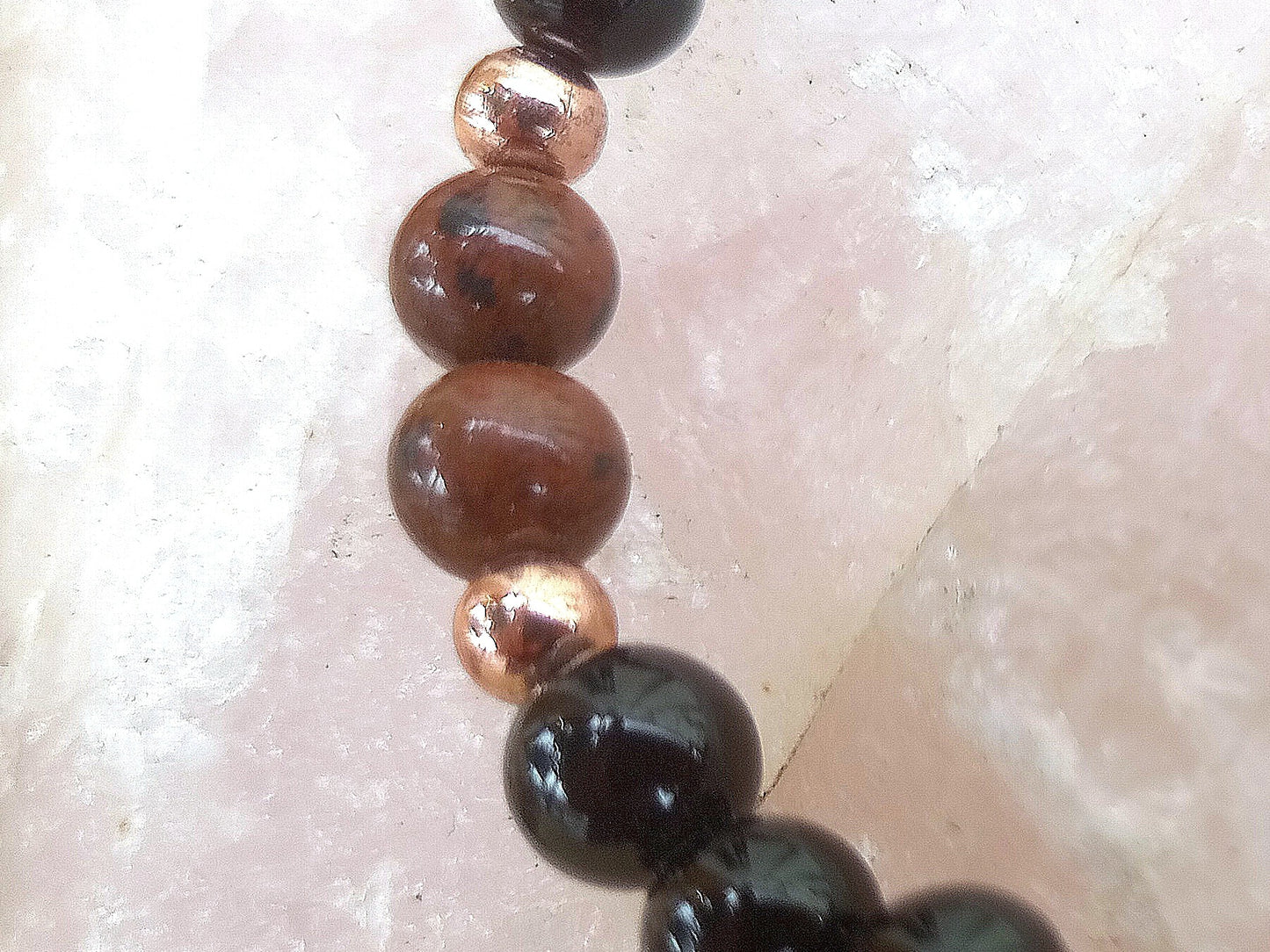 Bracciale perle 6mm ossidiana mogano, onice, rame