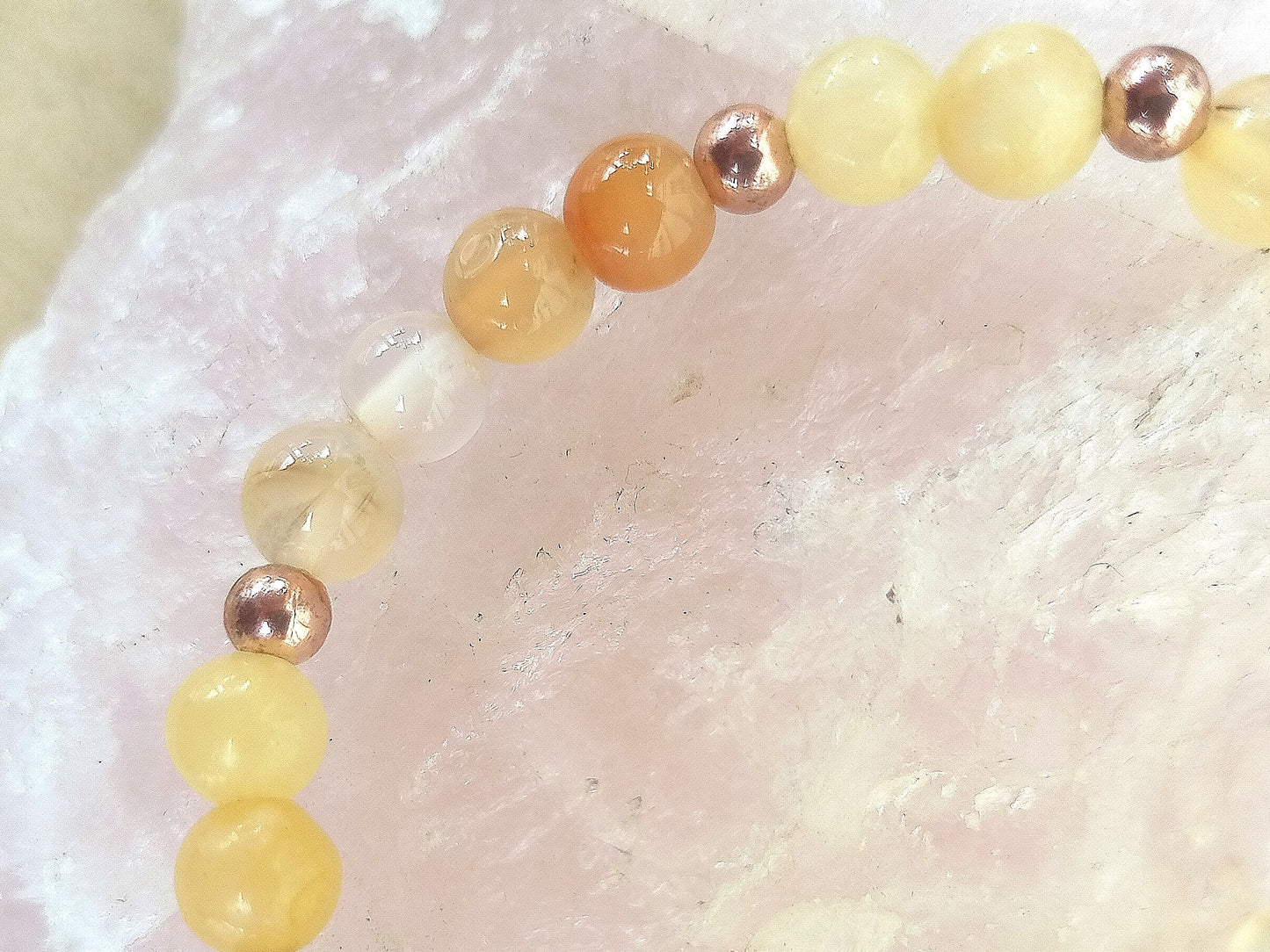 Bracciale perle 6mm calcite gialla, corniola, rame