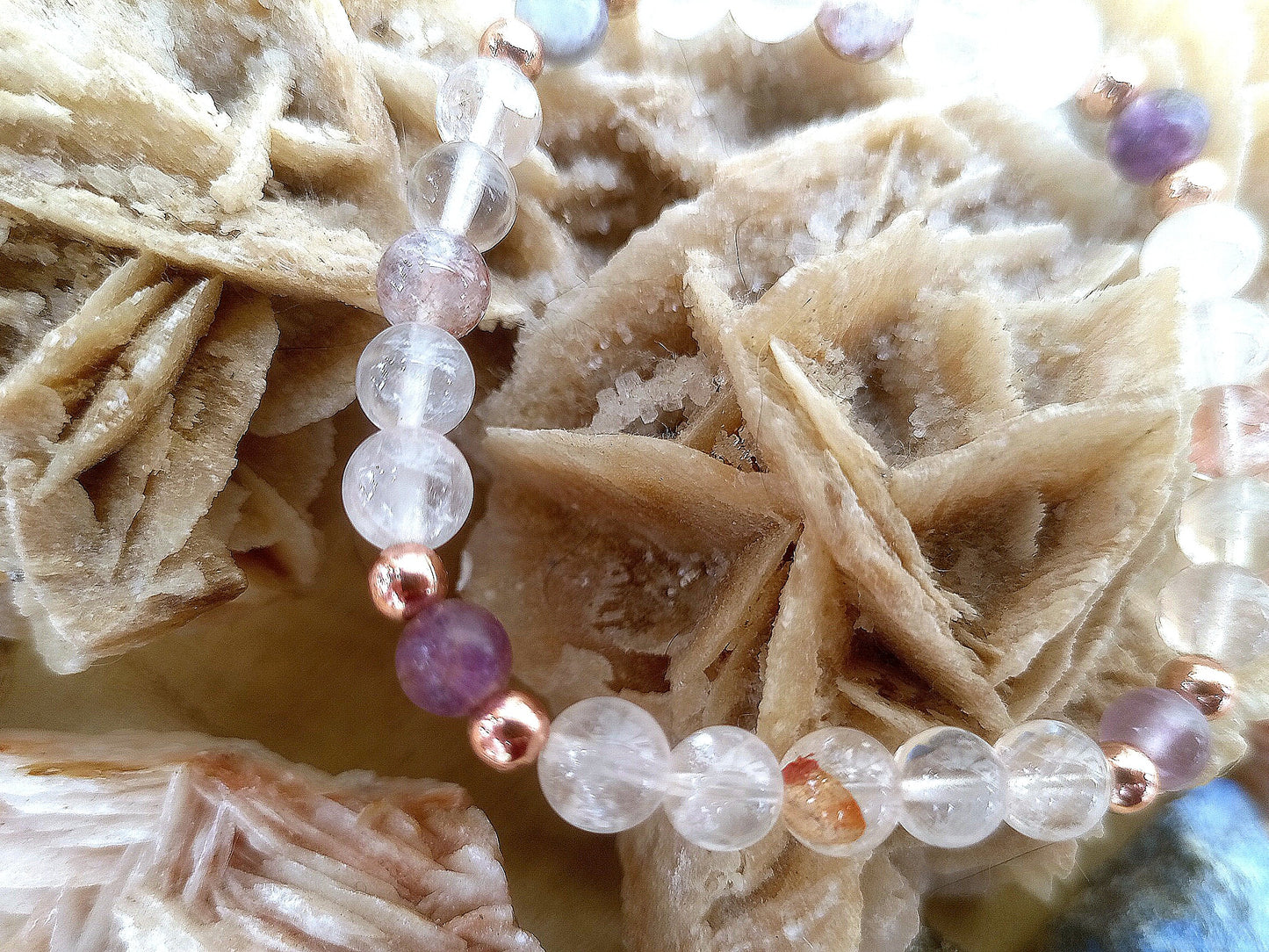 Bracciale perle 6mm quarzo ematoide, fluorite, rame