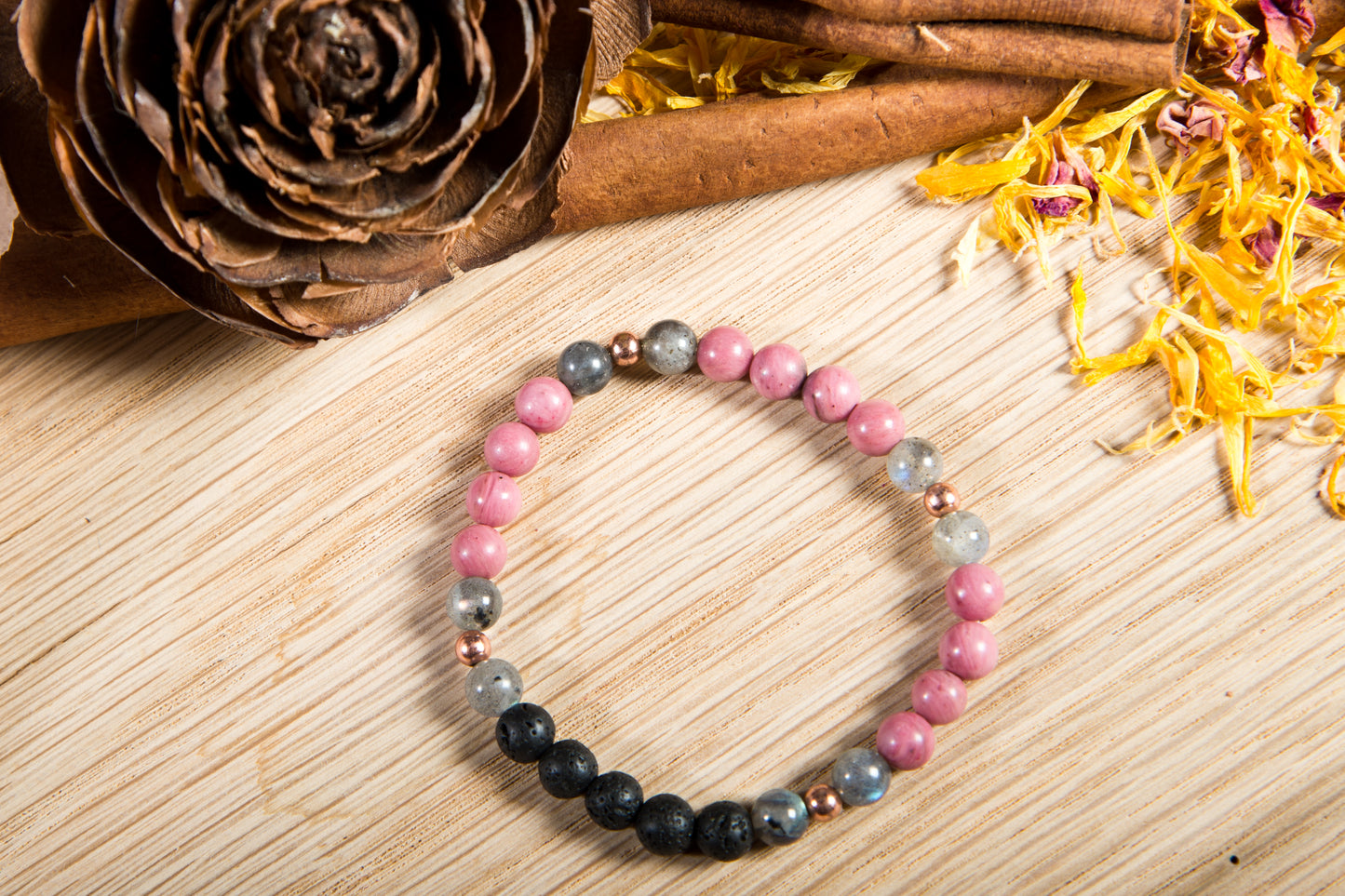 Labradorite, rodonite, lava, rame
