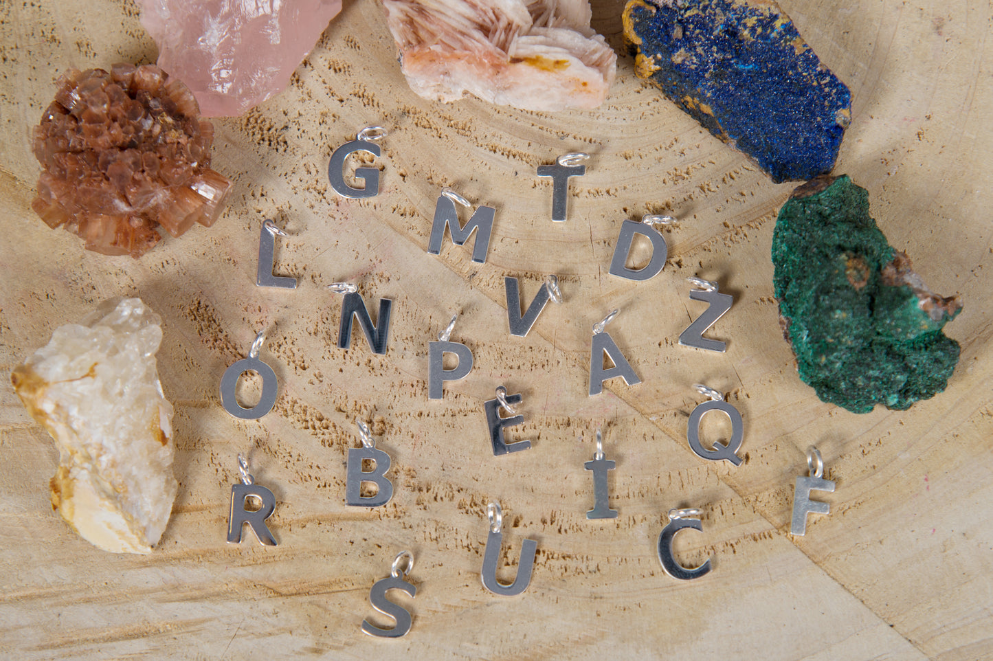 Labradorite, howlite, lava, argento 925, charms