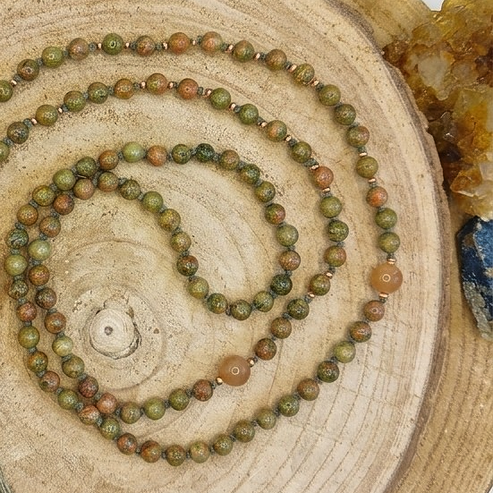 Mala 108 perle in Unakite, Pietra di luna,, Pietra Guru Calcite e Rame