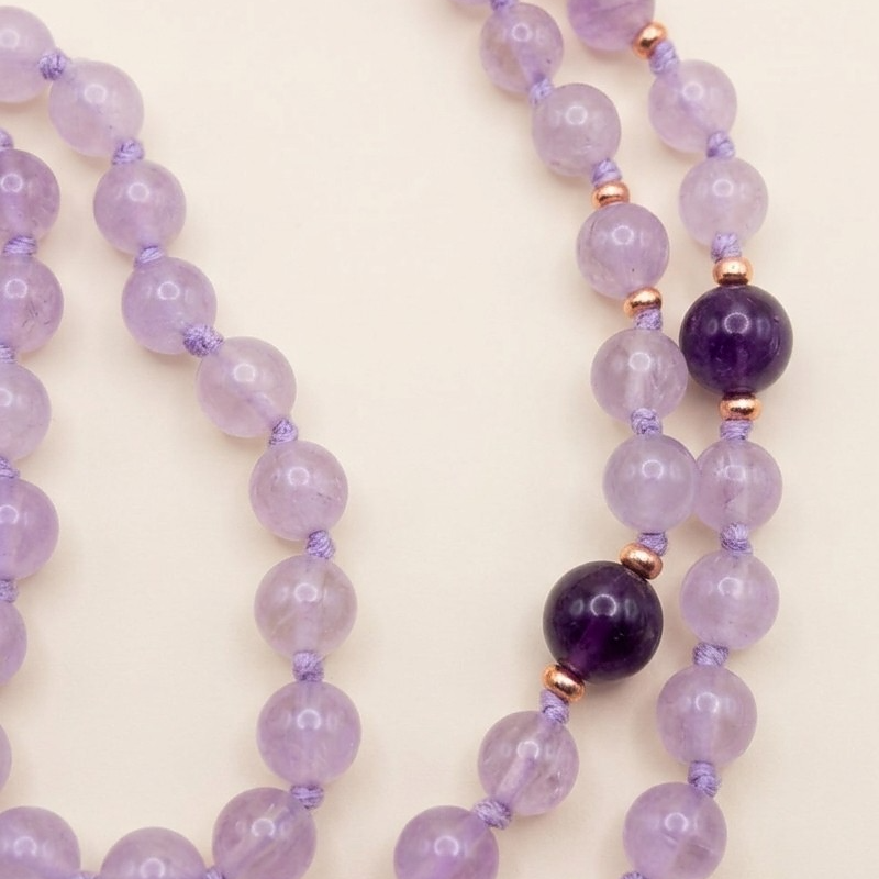 Mala da meditazione in Ametista lavanda, ametista, 108 perle, Perla Guru in ametista Chevron