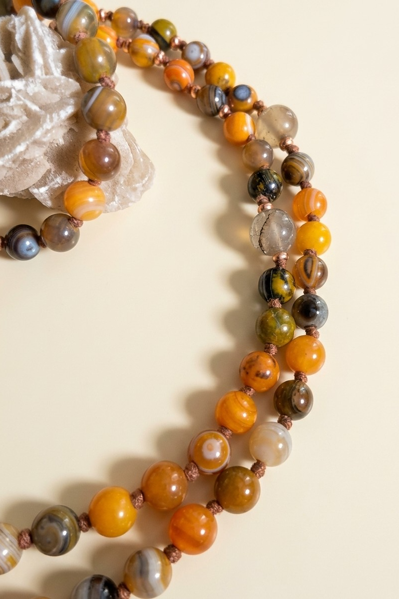 Mala fatta a mano con pietre dure naturali in Diaspro calabrone, Pietra Guru Agata, Rame