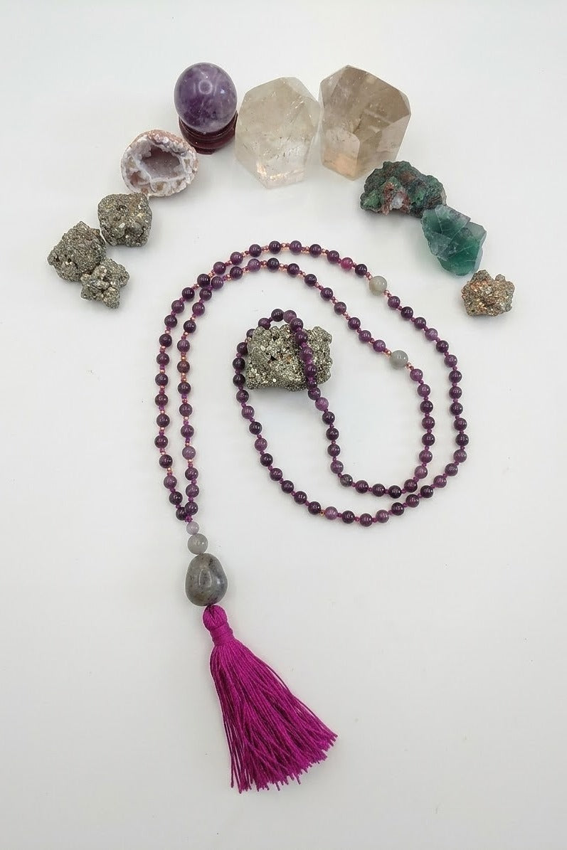Mala 108 con pietre naturali di Granato almandino, Labradorite, Pietra Guru Labradorite, Rame