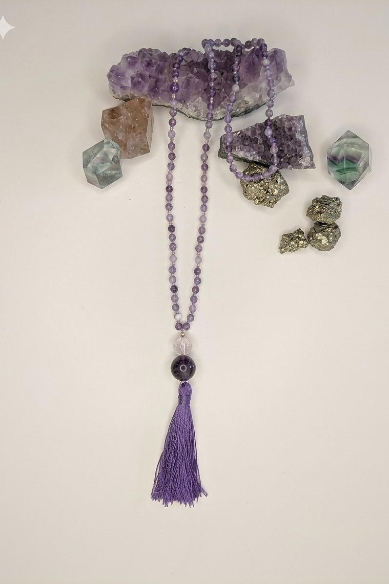 Mala da meditazione in Ametista Chevron, Perle Guru in Ametista lavanda e Ametista