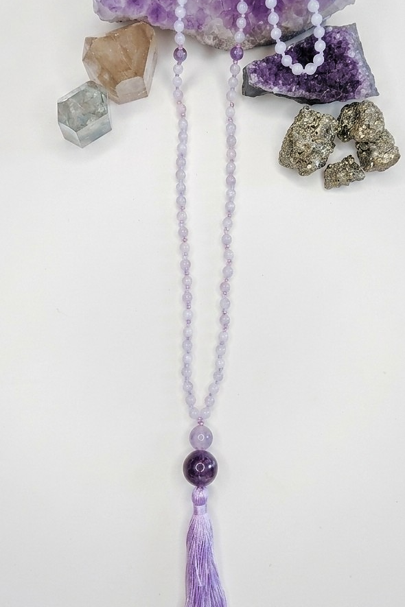 Mala da meditazione in Ametista lavanda 108 perle, Perla Guru in ametista e rame