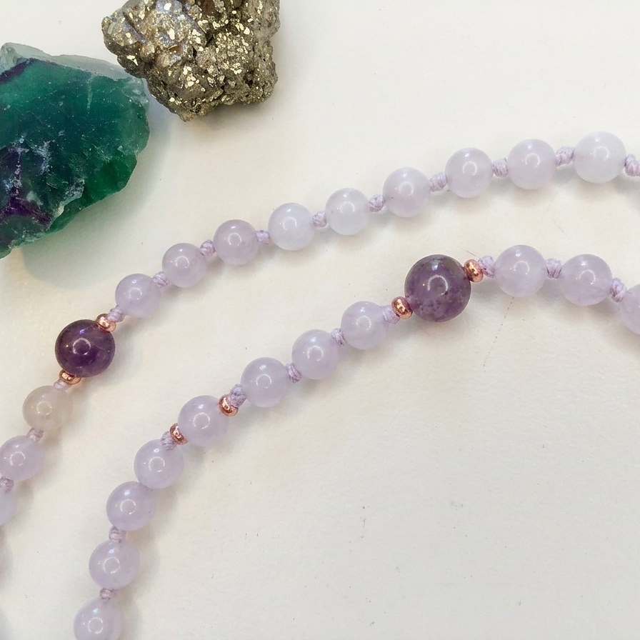 Mala da meditazione in Ametista lavanda 108 perle, Perla Guru in ametista e rame