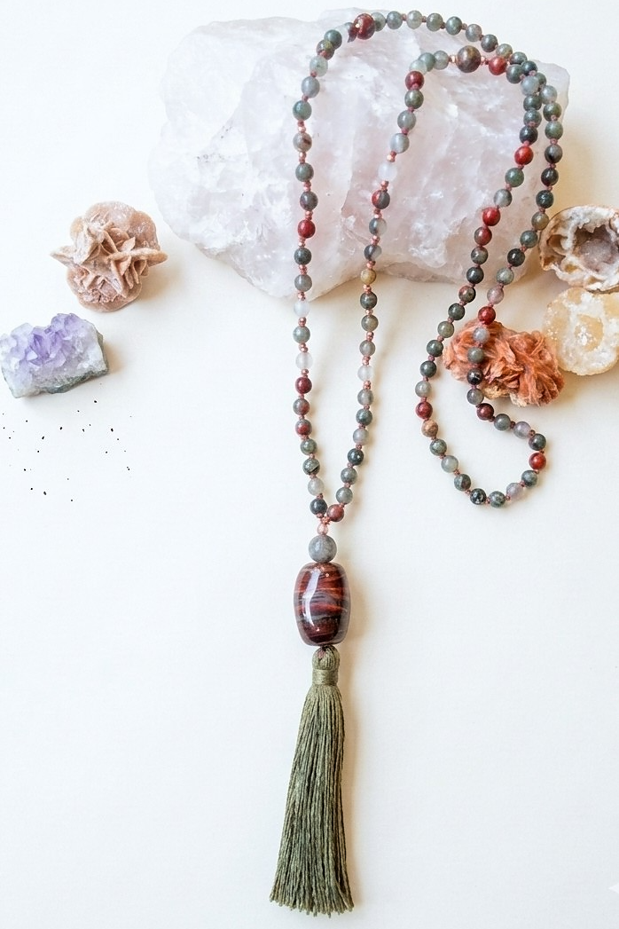 Mala fatta a mano con pietre dure naturali in Eliotropio, Pietra Guru Labradorite e Occhio di bue, Rame