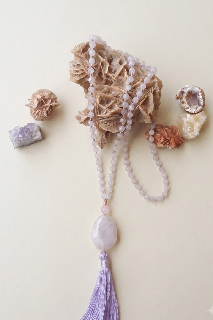 Mala da meditazione in Ametista lavanda, Perla Guru in Quarzo rosa