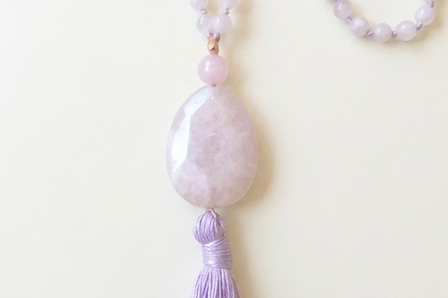 Mala da meditazione in Ametista lavanda, Perla Guru in Quarzo rosa