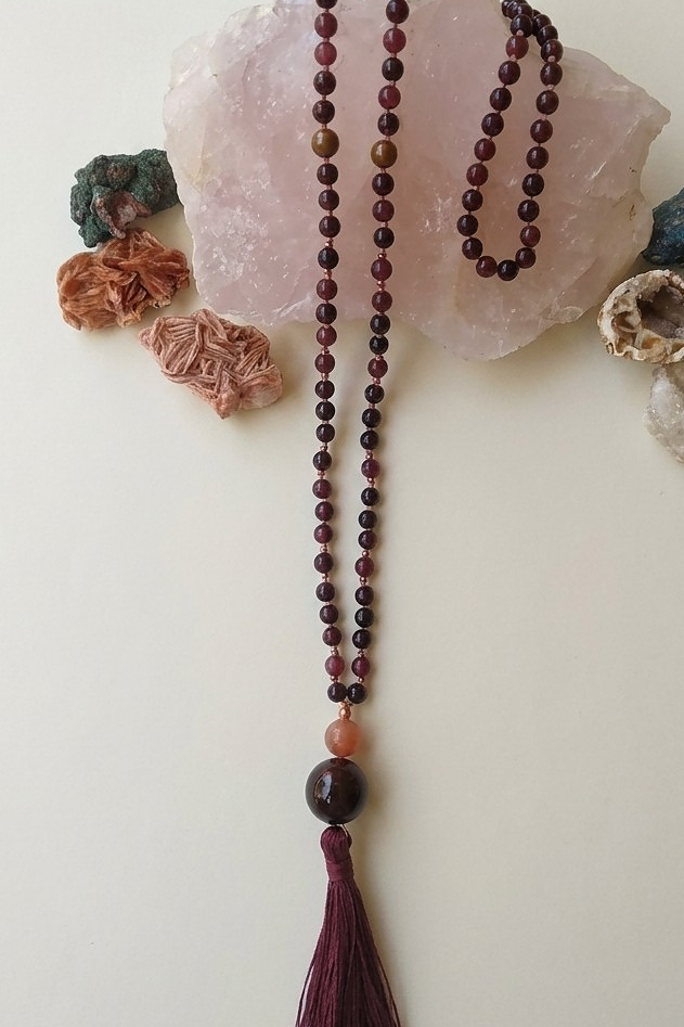 Mala 108 con pietre naturali di Granato almandino, Pietra Guru Pietra di luna e agata, Rame