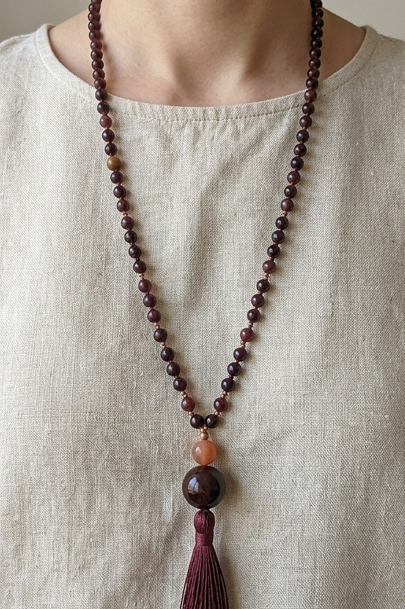 Mala 108 con pietre naturali di Granato almandino, Pietra Guru Pietra di luna e agata, Rame