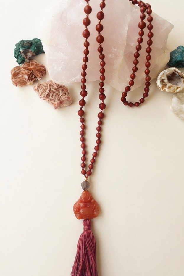 Mala in Diaspro rosso, Pietra Guru Buddha che sorride in Corniola rossa, Rame