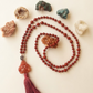 Mala in Diaspro rosso, Pietra Guru Buddha che sorride in Corniola rossa, Rame