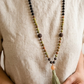 Mala da meditazione artigianale in Pietra Lavica, Rodonite e Unakite, Pietra Guru in Pietra di Luna Pesca con Olio Essenziale – 108 perle