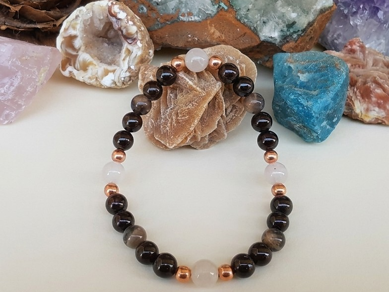 Bracciale in Ossidiana Dorata, Labradorite Bianca e Pietra di Luna Nera – Perle naturali da 6 mm
