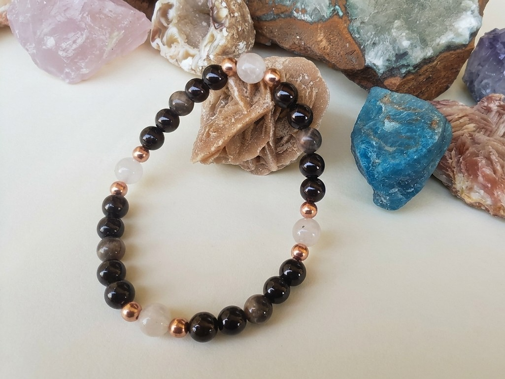 Bracciale in Ossidiana Dorata, Labradorite Bianca e Pietra di Luna Nera – Perle naturali da 6 mm