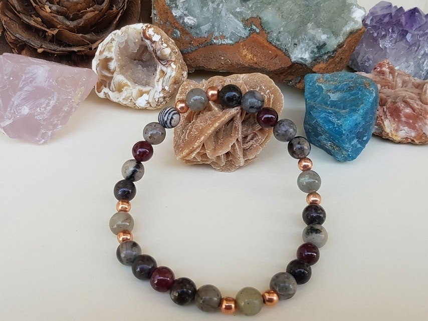 Bracciale in Diaspro Zebrato, Labradorite e Granato Almandino – Perle naturali da 6 mm