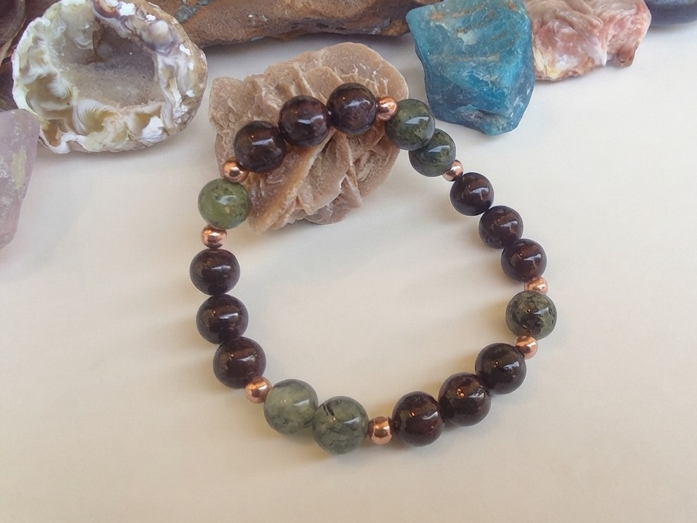Bracciale in Granato e Prehnite – Perle naturali da 8 mm