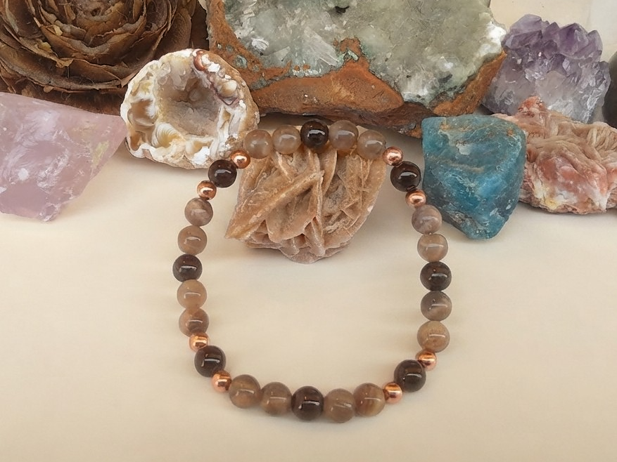 Bracciale in Pietra di Luna Nera e Granato – Perle naturali da 6 mm