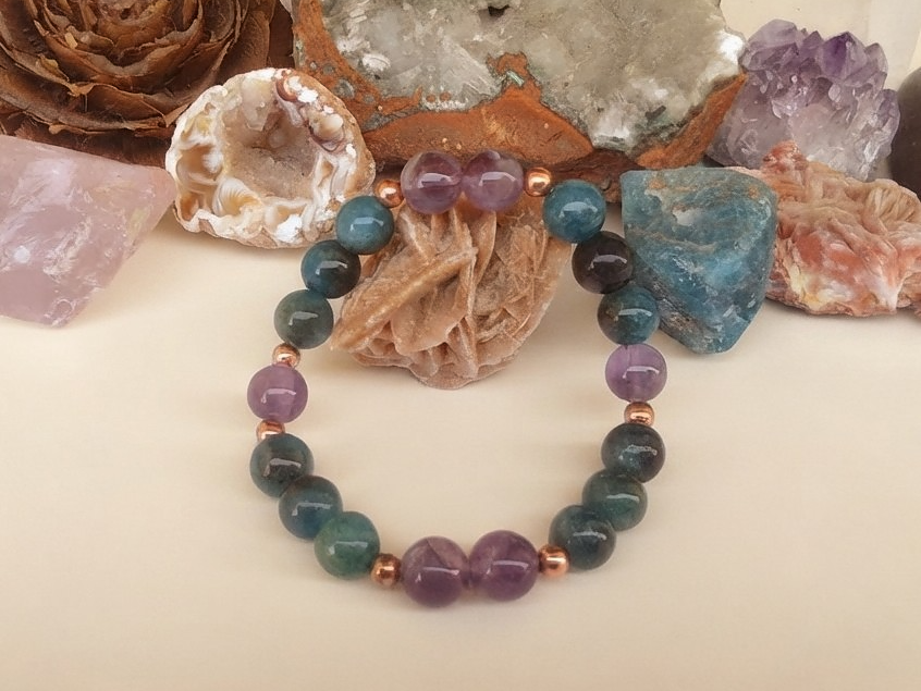 Bracciale in Apatite e Ametista – Perle naturali da 8 mm